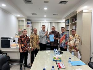 Andre Rosiade Beri Solusi soal Sinyal-Pembangunan Pasar ke Bupati Sijunjung Andre Rosiade Beri Solusi soal Sinyal-Pembangunan Pasar ke Bupati Sijunjung