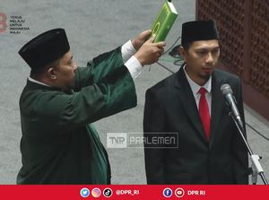 Golkar Tempatkan Anggota PAW Pengganti Alex Noerdin di Komisi I DPR Golkar Tempatkan Anggota PAW Pengganti Alex Noerdin di Komisi I DPR