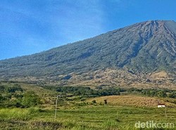 Turis Australia Mendaki Ilegal Gunung Rinjani, Ini Hukumannya