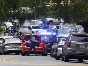 Horor Penembakan di Universitas North Carolina