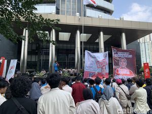 Mahasiswa Geruduk KPK Minta Harun Masiku Segera Ditangkap