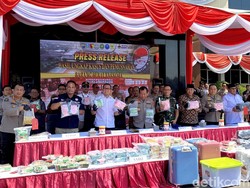 Polda Jatim Musnahkan 80 Kg Sabu dan 13.773 Butir Pil Ekstasi