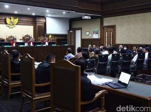 Para Bos Konsorsium Paket 3 Proyek BTS Bersaksi di Sidang Johnny G Plate