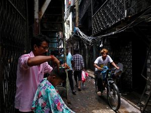 Bikin Konten Bertahan Hidup di Daerah Kumuh India, Youtuber Dihujat! Bikin Konten Bertahan Hidup di Daerah Kumuh India, Youtuber Dihujat!