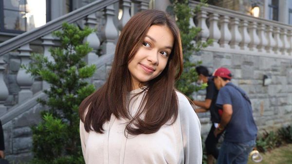 5 Potret Rebecca Klopper, Minta Netizen Tak Sering Ngarang