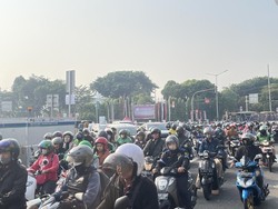 Simpang Harmoni Macet Parah Imbas Proyek MRT, Warga: Harus Diatur Lebih Baik
