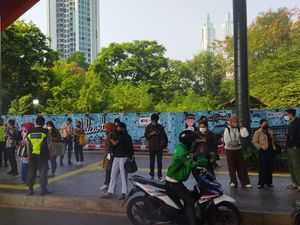 Warga Bandingkan Ngantor Naik LRT Jabodebek dan Mobil, Begini Hasilnya