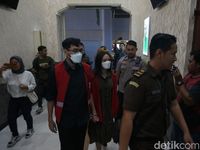 Berita Dan Informasi Kebaya Merah Terkini Dan Terbaru Hari Ini - Detikcom