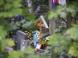 Makam Bos Wagner Disatroni Maling, Kini Dijaga 24 Jam