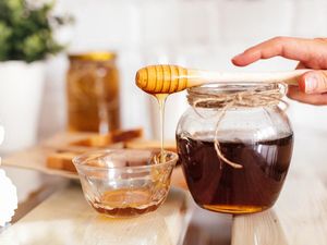 8 Obat Alami Batuk Pilek Anak yang Aman dan Ampuh!