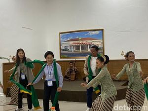 Mengenal Seni Musik Tarawangsa: Sejarah, Fungsi, dan Perkembangan Mengenal Seni Musik Tarawangsa: Sejarah, Fungsi, dan Perkembangan