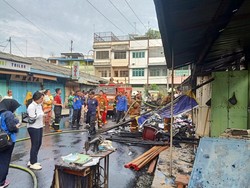 13 Kios di Pajak Mini Tebing Tinggi Terbakar!