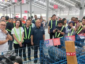 Pengusaha Protes Larangan Barang Impor di Bawah Rp 1,5 Juta, Zulhas Buka Suara