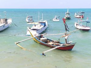Nelayan Situbondo Hilang saat Melaut, Perahu Ditemukan di Sumenep Nelayan Situbondo Hilang saat Melaut, Perahu Ditemukan di Sumenep