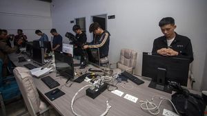 Tampang Puluhan WN China yang Dibekuk Terkait Love Scamming di Batam