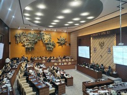 Anggota DPR ke Menhub: Warga Protes, LRT Jabodebek tapi Belum Sampai Bogor