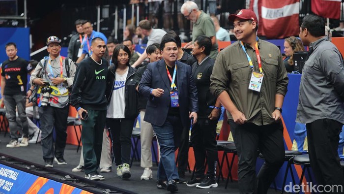 Shin Tae-yong dan Indra Sjafri Antusias Nobar FIBA World Cup 2023