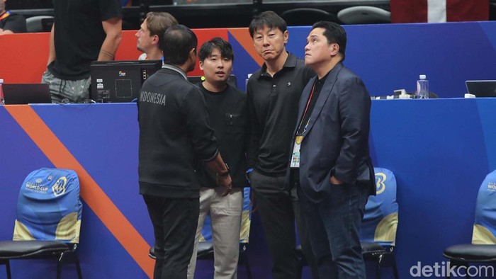 Shin Tae-yong dan Indra Sjafri Antusias Nobar FIBA World Cup 2023