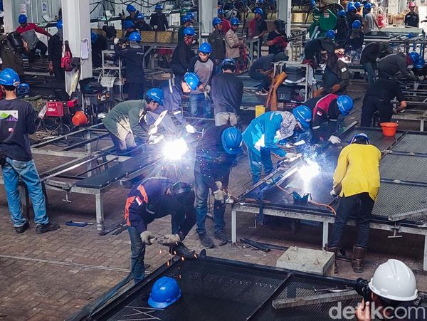 Mengintip Pembuatan Bilah Selubung Garuda IKN Nusantara di Bandung