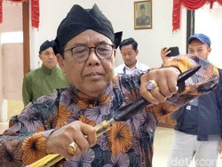 Tradisi Jamasan Jelang Hari Jadi Trenggalek, Ritual Pembersihan Pusaka