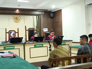 Warga Sempat Mengira Koper Merah Mutilasi di Bogor Berisi Uang Warga Sempat Mengira Koper Merah Mutilasi di Bogor Berisi Uang