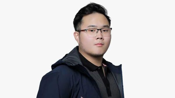 Potret Warren Tanoesoedibjo, Anak Hary Tanoe yang Jadi Caleg di Usia 23 Tahun