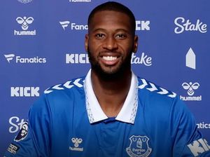 Kisah Beto, Pemain Bola yang Dulu Kerja di KFC Kini Dibeli Everton Rp 498 M