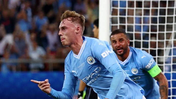 Soccer Football - UEFA Super Cup - Manchester City v Sevilla - Georgios Karaiskakis Stadium, Athens, Greece - August 16, 2023 Manchester Citys Cole Palmer celebrates scoring their first goal REUTERS/Stoyan Nenov