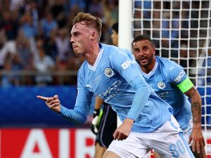 Chelsea Bakal Gaet Cole Palmer dari Man City