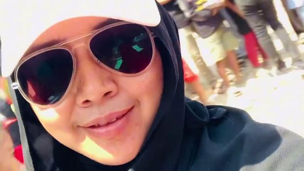 Dian Rositaningrum buka cadar