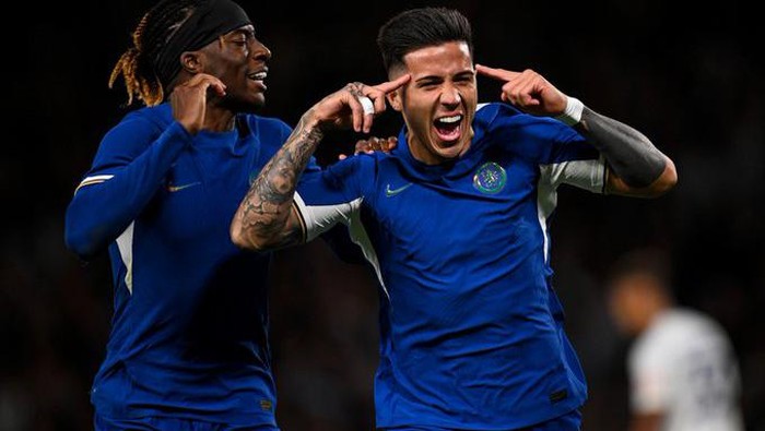enzo fernandez chelsea chelsea vs afc wimbledon piala liga inggris carabao cup