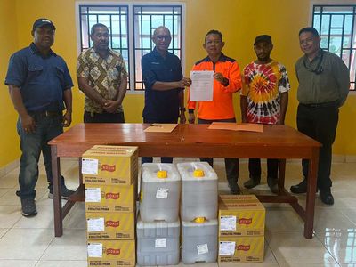 Freeport Serahkan Bantuan untuk Korban Banjir dan Longsor Distrik Tembagapura