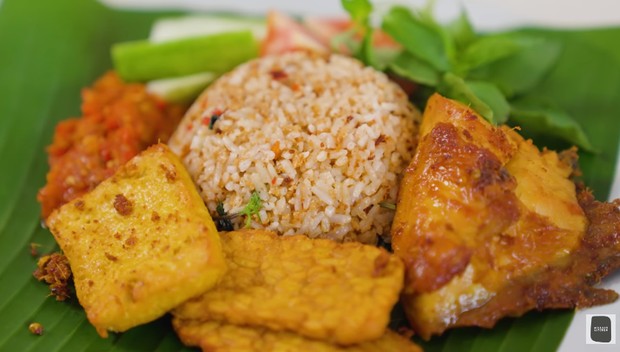 Ilustrasi nasi T.O. Foto: YouTube.com/Willgoz Kitchen. Ilustrasi nasi T.O. Foto: YouTube.com/Willgoz Kitchen.