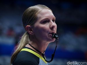 Ini Dia Sosok Wasit Wanita Pertama di FIBA World Cup 2023 Ini Dia Sosok Wasit Wanita Pertama di FIBA World Cup 2023