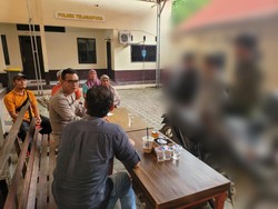 Polisi Amankan 3 Remaja Hendak Tawuran di Jambi, Kayu-Pisau Disita