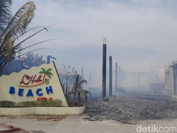 Kafe-Restoran di Kampung Turis Pangandaran Terbakar