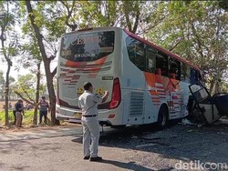 Saran KNKT Cegah Adu Banteng Bus Sugeng Rahayu vs Eka Cepat Terulang