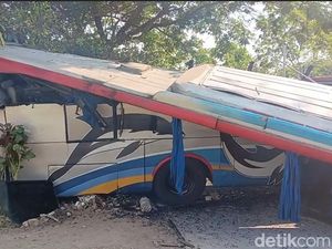 Daftar 3 Korban Tewas-15 Luka dalam Tabrakan Bus Sugeng Rahayu Vs Bus Eka