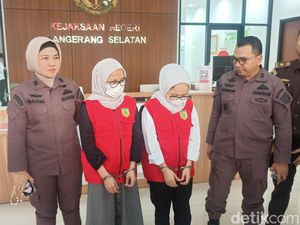Babak Baru Si Kembar Rihana-Rihani Segera Dibawa ke Meja Hijau Babak Baru Si Kembar Rihana-Rihani Segera Dibawa ke Meja Hijau
