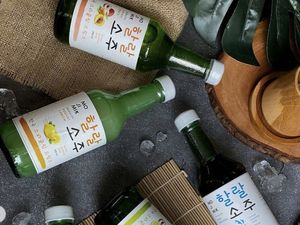 Kisruh Wine Halal, MUI Tegaskan Soju Halal Juga Tidak Dapat Sertifikat Halal Kisruh Wine Halal, MUI Tegaskan Soju Halal Juga Tidak Dapat Sertifikat Halal