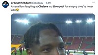 Chelsea dan Liverpool banyak diledek fans Arsenal, yang lolos ke Liga Champions musim ini. Mau ngeledek tapi malu, sebab Chelsea dan Liverpool dua tim Inggris yang justru bisa juara dalam lima musim terakhir. Liverpool juara musim 2018/2019, dan Chelsea musim 2020/2021. (Foto: Twitter @adaaaay_)