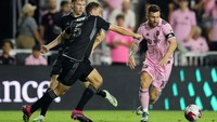 Meski mendominasi jalannya laga dengan 62 persen ball possesion, Inter Miami kesulitan membuat peluang bersih di depan gawang Nashville yang dikawal Elliot Panicco. Sam Navarro-USA TODAY Sports/Reuters  