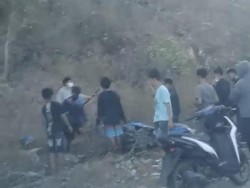 2 Pelajar SMA di Sidrap Dikeroyok OTK, 1 Orang Luka Ditebas Samurai