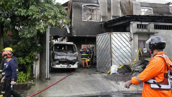 Pabrik Pakaian di Filipina Terbakar, Belasan Orang Tewas