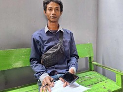 Biaya Persalinan Istri Gratis, Muhtarom Bersyukur Jadi Peserta JKN