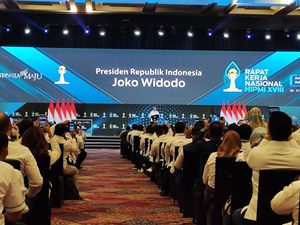 Banyak Alumni HIPMI di Kabinet, Jokowi: Jangan-jangan Himpunan Para Menteri Banyak Alumni HIPMI di Kabinet, Jokowi: Jangan-jangan Himpunan Para Menteri