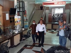 Selain Rektor UNS, 6 Orang Juga Diperiksa soal Dugaan Korupsi RKA 2022