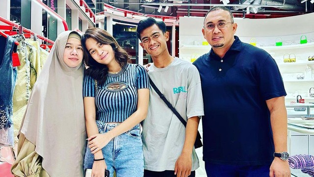 Kabar Terkini Artis dari InsertLive : Arhan dan Azizah Cerai, Andre Rosiade Dicibir Jadikan Anak-Mantu Alat Politik