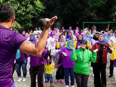 Saat Nur Asia Uno Ajak Ibu-ibu Hidup Sehat