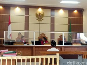 Divonis 3,5 Tahun Bui, Tangan Kanan Mbah Slamet Akan Kembali Disidangkan Divonis 3,5 Tahun Bui, Tangan Kanan Mbah Slamet Akan Kembali Disidangkan